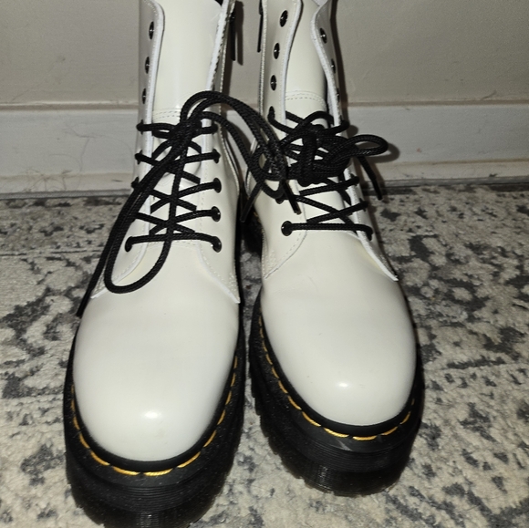 Dr Martens Jadon Boot Smooth Leather Platforms - Picture 2 of 7